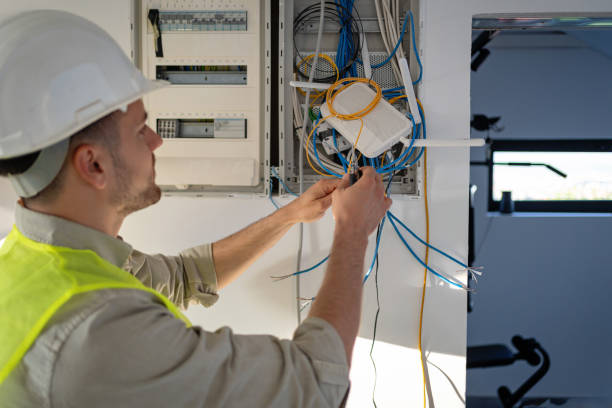 Best Circuit Breaker Repair  in St Cloud, MN